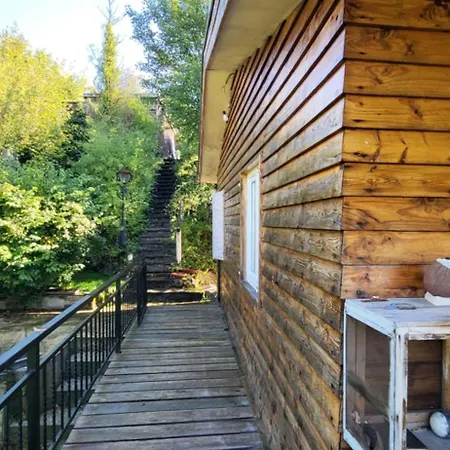 Le Des Remparts Chalet Aywaille